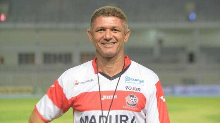 Gomes de Oliveira Optimistis Bawa MU Juara Piala Presiden