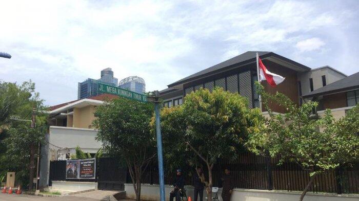 Digeruduk Mahasiswa, Rumah SBY Kini Dijaga Ketat Petugas Gabungan TNI/Polri