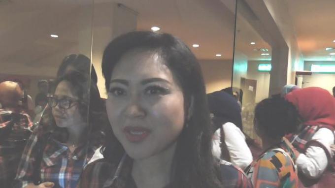 Istri Djarot dan Perempuan Pendukung 'Badja' Nobar Film Ini Kisah Tiga Dara