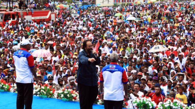 Surya Paloh Turun Gunung Bakar Semangat Kader Nasdem di Papua Barat