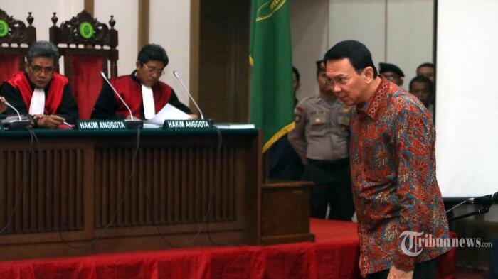 Dua Nelayan Kepulauan Seribu dan Anggota Komisi Fatwa MUI Jadi Saksi