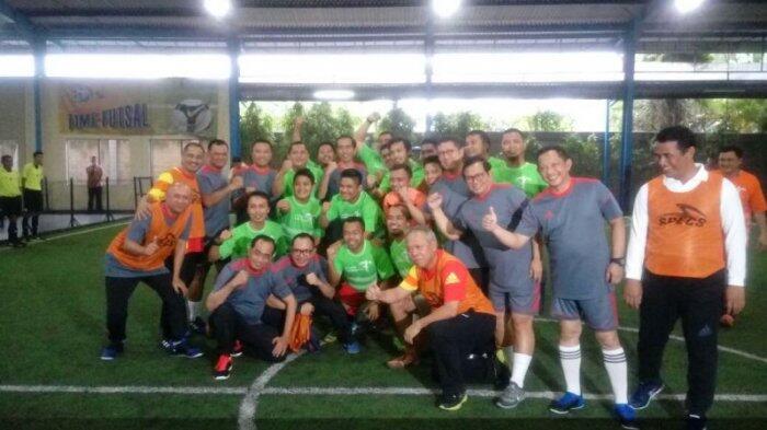 Jokowi Bersama Menteri Main Futsal Lawan Wartawan, Kapolri Cetak Gol