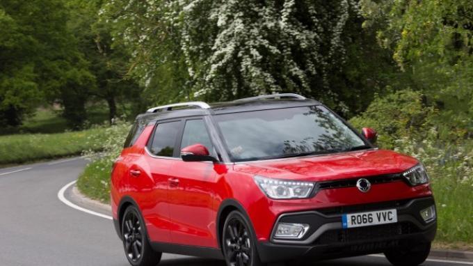 Teknologi Pintar di Mobil Ssangyong, Buka Jendela Cukup dengan Sentuh Kacanya