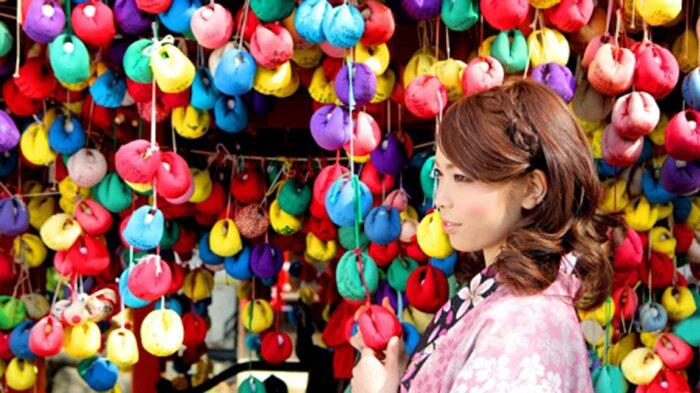 Di Jepang Hanya di Kuil Yasaka Koshindo Bisa Melihat Kakurizaru