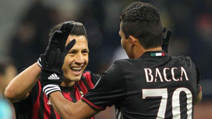 Carlos Bacca Minta Maaf pada Pelatih AC Milan Karena Marah Saat Diganti