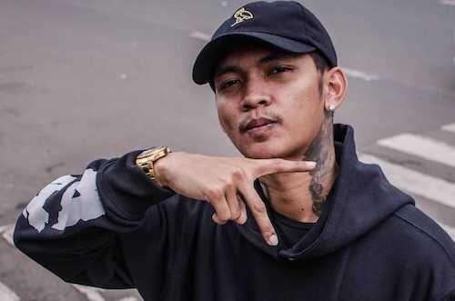 Meme Young Lex Kecil Makan Nasi Lagi Viral Gan!