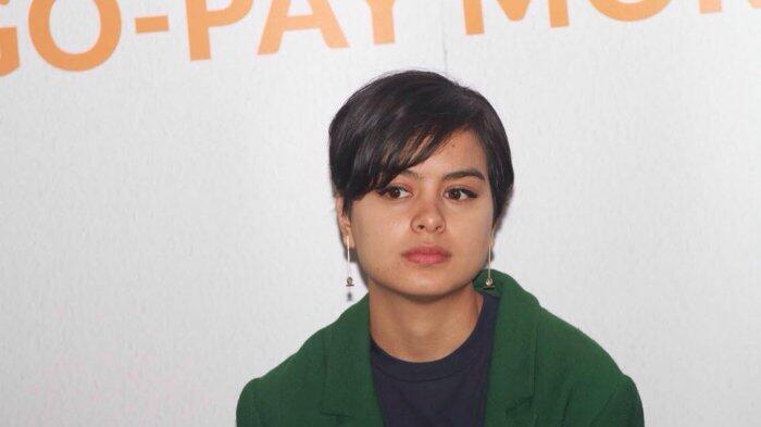 Kisah Eva Celia Naik Ojek Online, Ketukar dengan Sophia Latjuba