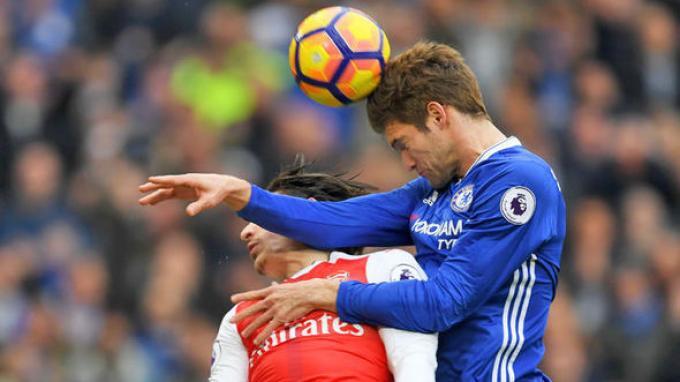 Hecotor Bellerin Belum Boleh Latihan