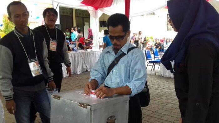 KPU Jakut Gelar Simulasi Pemungutan Suara Bagi Penyandang Disabilitas