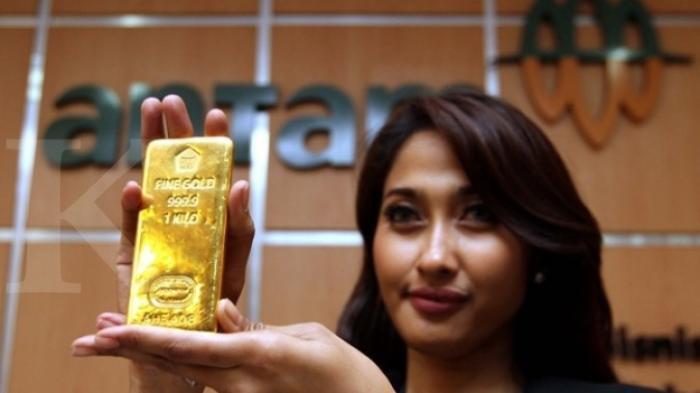 Harga Emas Antam Bertahan di Level Rp 592 Ribu Per Gram