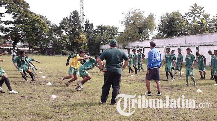 Pelatih Persebaya Surabaya Tak Puas dengan Kualitas Pemain Seleksi