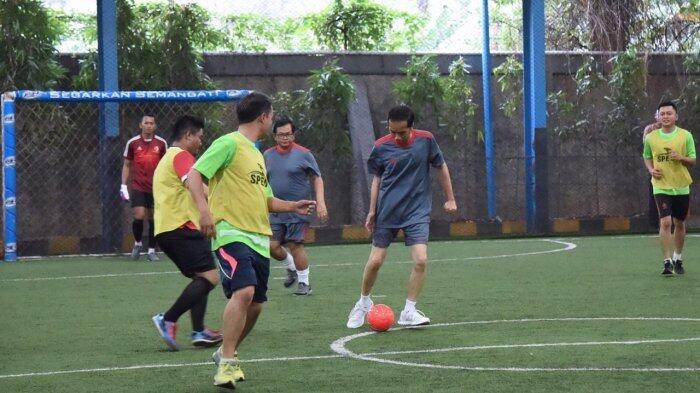SBY Pidato di Hadapan Kader Partainya, Jokowi Ajak Wartawan Bertanding Futsal