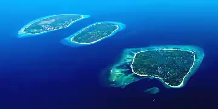 10 Pulau Indonesia Terbaik dan Populer Dikalangan Turis