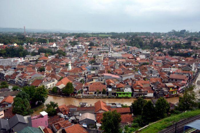 Tanah-tanah nganggur dan ancaman bagi milenal