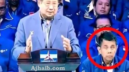 Konyol! Sekjen Partai Demokrat Tertidur Diatas Panggung saat SBY Berpidato
