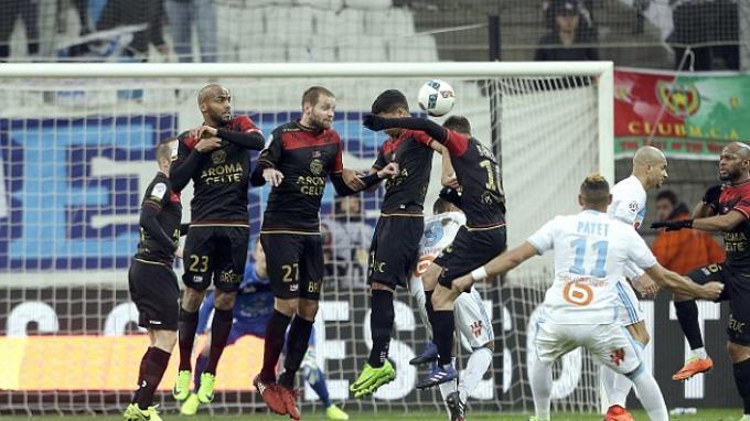 Dimitri Payet dan Memphis Depay Cetak Gol Perdana untuk Klub Barunya