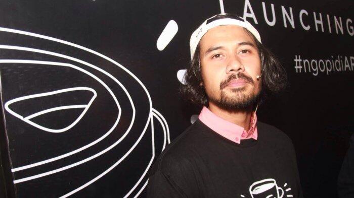 Chicco Jerikho Hanya Ikut-ikutan Rayakan Hari Kasih Sayang