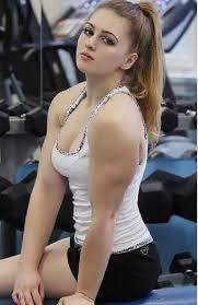 Maling ini berkali-kali beraksi hanya pakai celana dalam