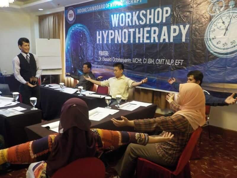 Kegiatan Pelatihan Medical Hypnotherapy Fenomenal.