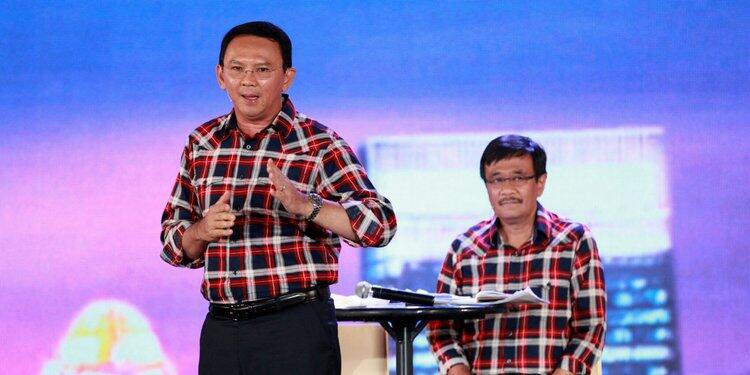 Pedasnya saling serang Ahok-Sylvi di debat terakhir