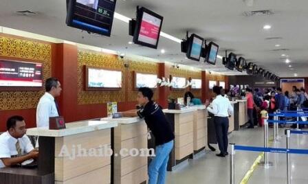 Viral Video Seorang Pria Memaki-Maki Petugas Maskapai Karena Tertinggal Pesawat