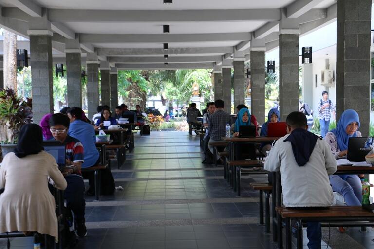 9 Hal ini Bakal Bikin Baper Para Alumni Universitas Brawijaya Malang