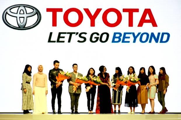 Sienta Mejeng Di Indonesia Fashion Week