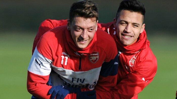 Arsenal Bakal Parkir Mesut Oezil di Liga Champions kata Arsene Wenger