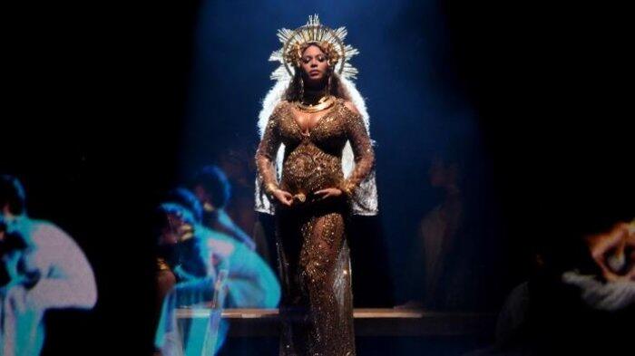 Panggung Grammy Awards 2017 Jadi Ajang Beyonce Pamerkan Perut Buncitnya