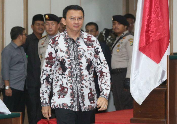 Serangan Dari Senayan Untuk Ahok
