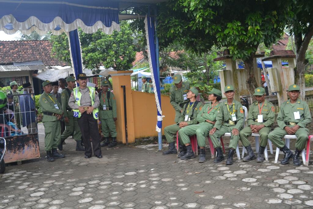 Ribuan Hansip Amankan Pilkada Banjarnegara