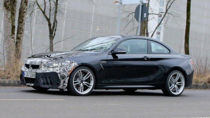 BMW M2 versi Kupe Facelift Meluncur Tahun Ini