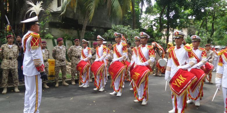 Tiba di DPP Gerindra, Prabowo Disambut &quot;Marching Band&quot;