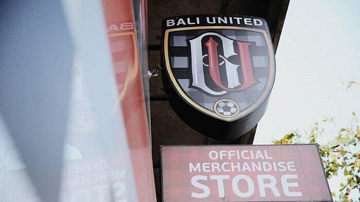 Bali United Beri Kortingan Jika Fans Beli Merchandise di Bali United Store