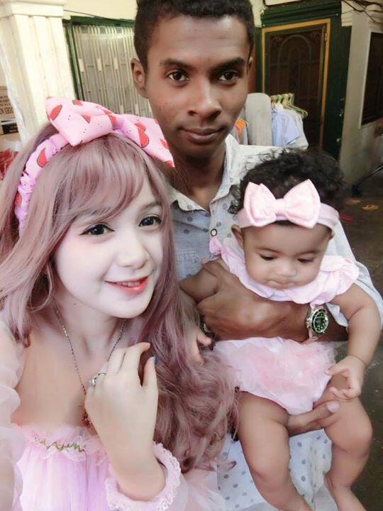 Ingat Dengan Pria Beruntung Ini? Kabar Terbanrunya Bikin Nyesek Jomblo