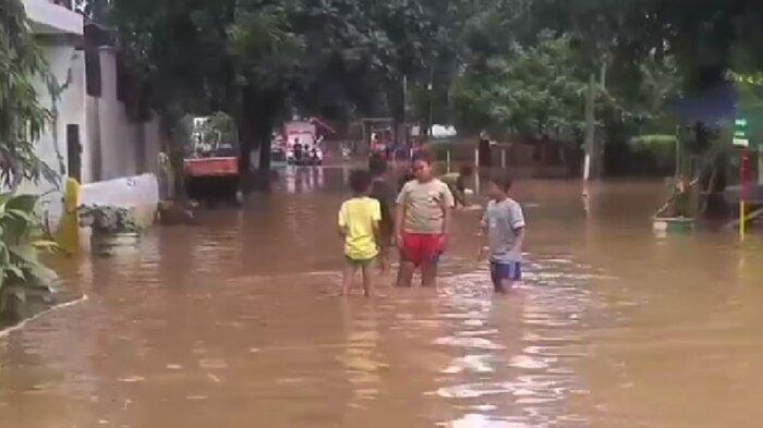 Ahok: Banjir Jangan Seperti Sinetron yang Jalan Terus