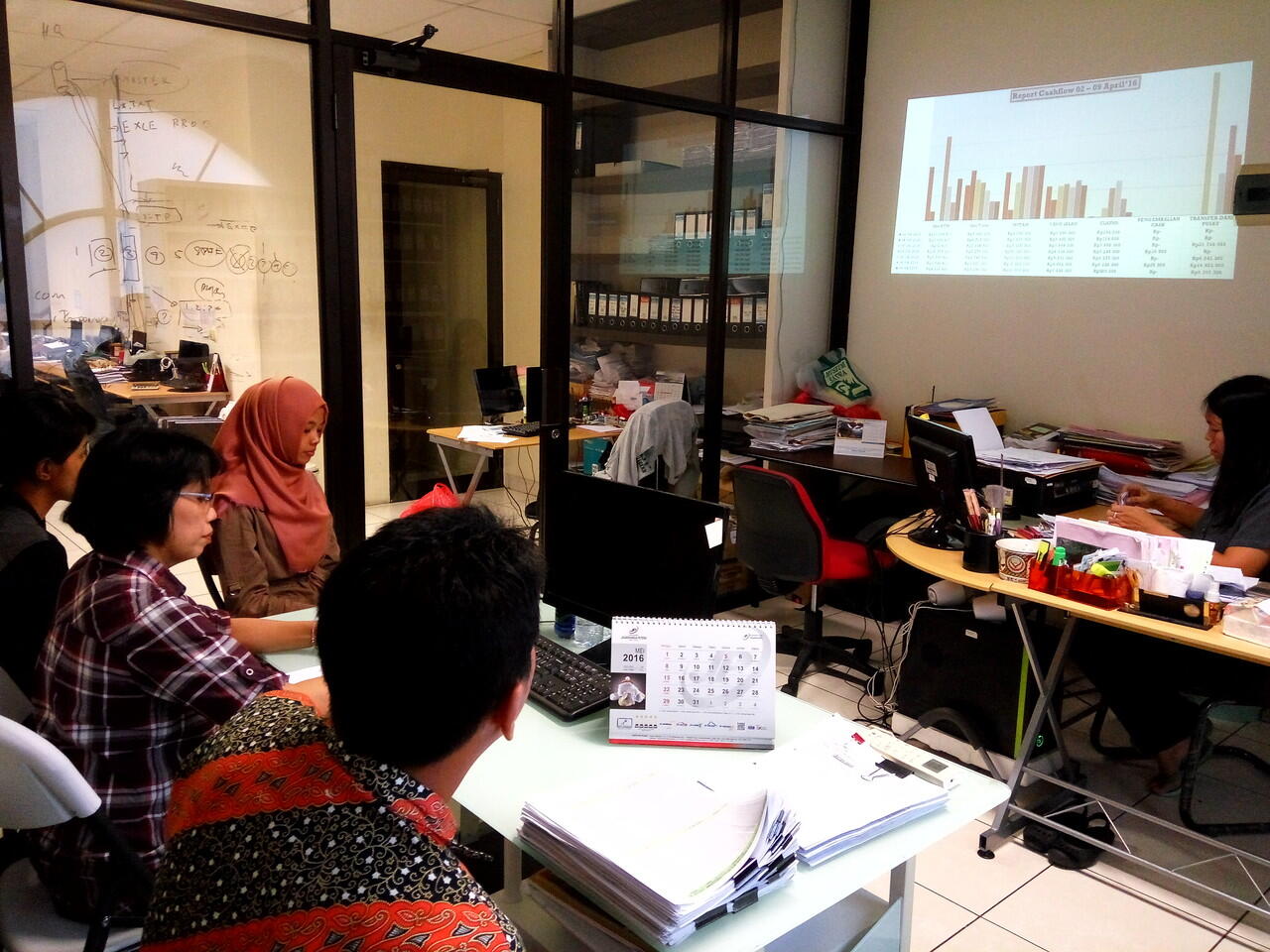 Staff Kasir PT HGS Perusahaan Angkutan Distribusikan Staff Kasir PT HGS Perusahaan Angkutan Distribusikan