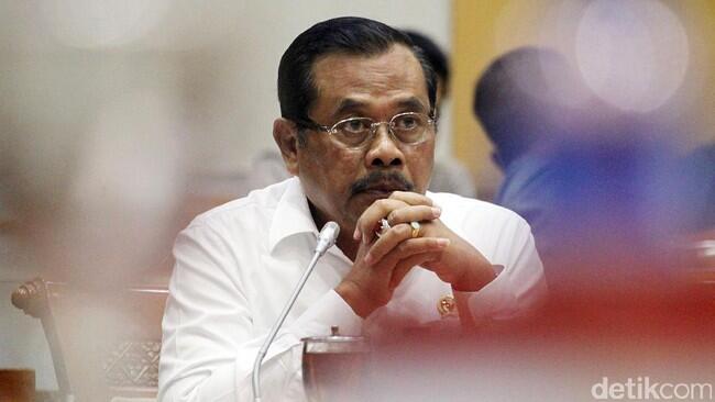 Jaksa Agung: Penonaktifan Ahok Bukan Bergantung Tuntutan, Tapi Vonis