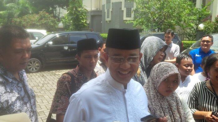 Jumatan di Masjid Al-Bakrie, Anies Bantah Ketemu Ical