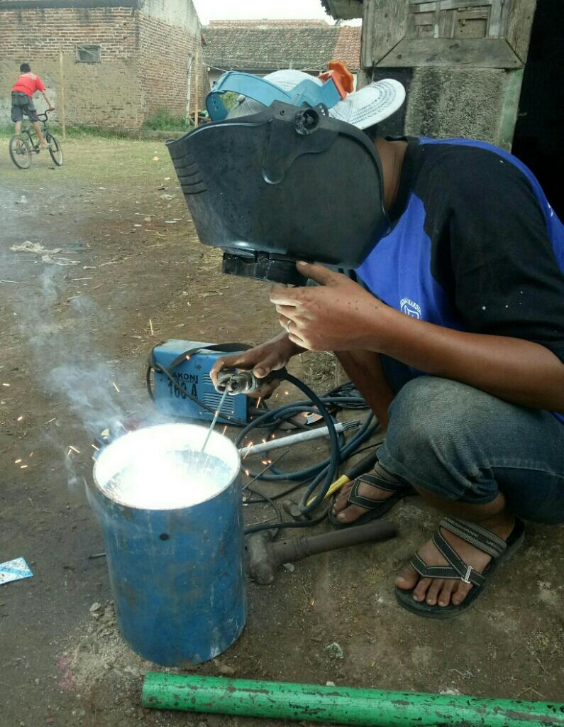 Memanfaatkan Oli Bekas Menjadi Bahan Bakar (Kompor Oli) 