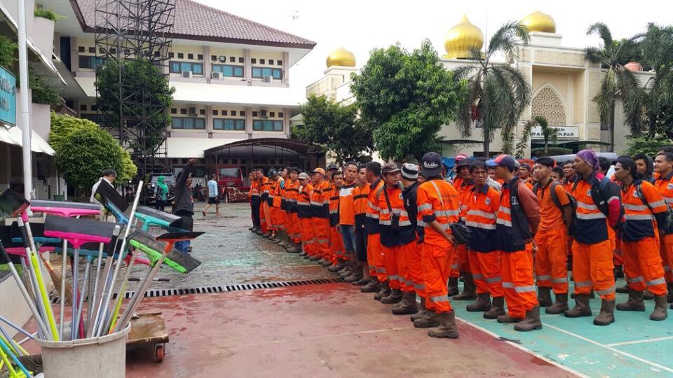 Heboh SMAN 8 Jakarta Kena Banjir
