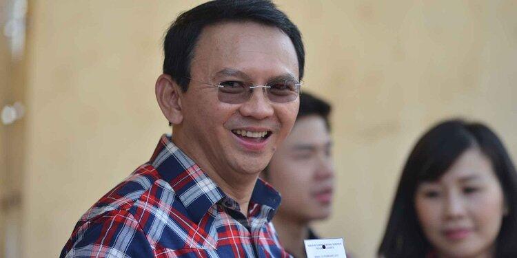 Dihantam berbagai isu, kenapa Ahok masih perkasa?