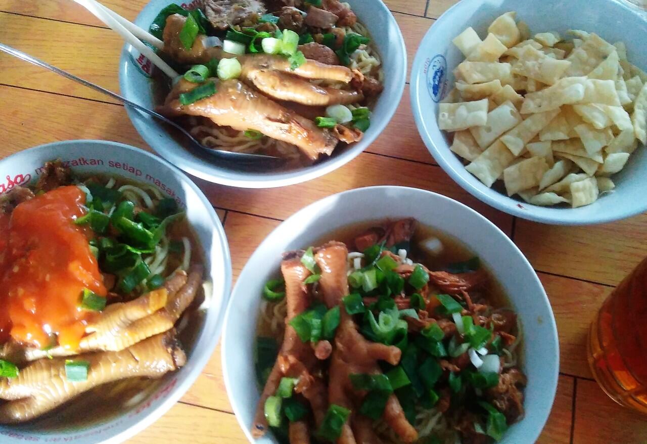 Kesdoe Food Adventure : Mie Ayam Pangsit 17