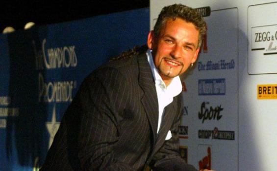 Roberto Baggio Rayakan Ultah Bersama Korban Gempa