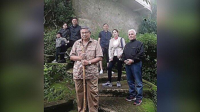 Keluarga SBY Dikabarkan Kunjungi Pertapaan Pringgodani, Ani Tak Kuat Mendaki?