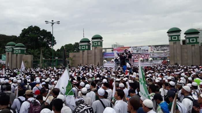 Menantu Habib Rizieq: Kalau Ada Provokasi Bawa ke Mobil Komando