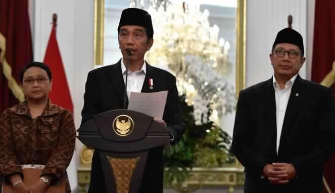 

Jokowi: Demokrasi Kita Sudah Kebablasan


