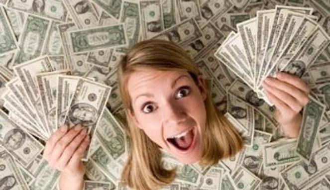 5 Penyebab Wanita Menjadi Materialistis