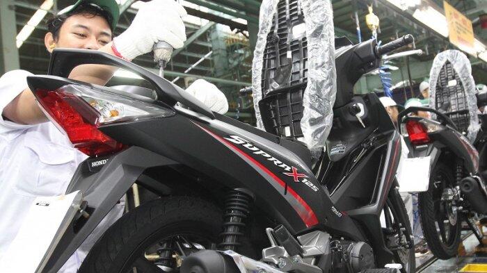 Varian Warna Baru Supra X 125 FI, Quantum Matte Black