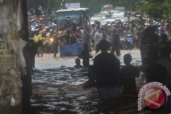 Gubernur Jabar : Bekasi tidak perlu waduk penanggulangan banjir